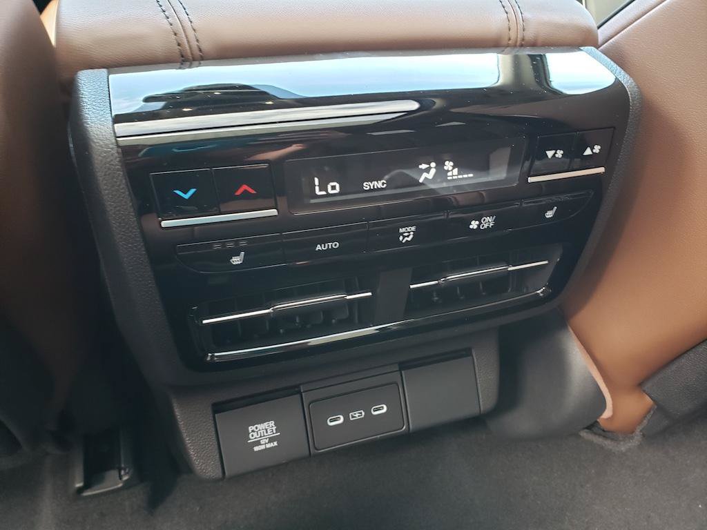 New 2026 Acura MDX w/ Advance Package AWD/4WD image 6