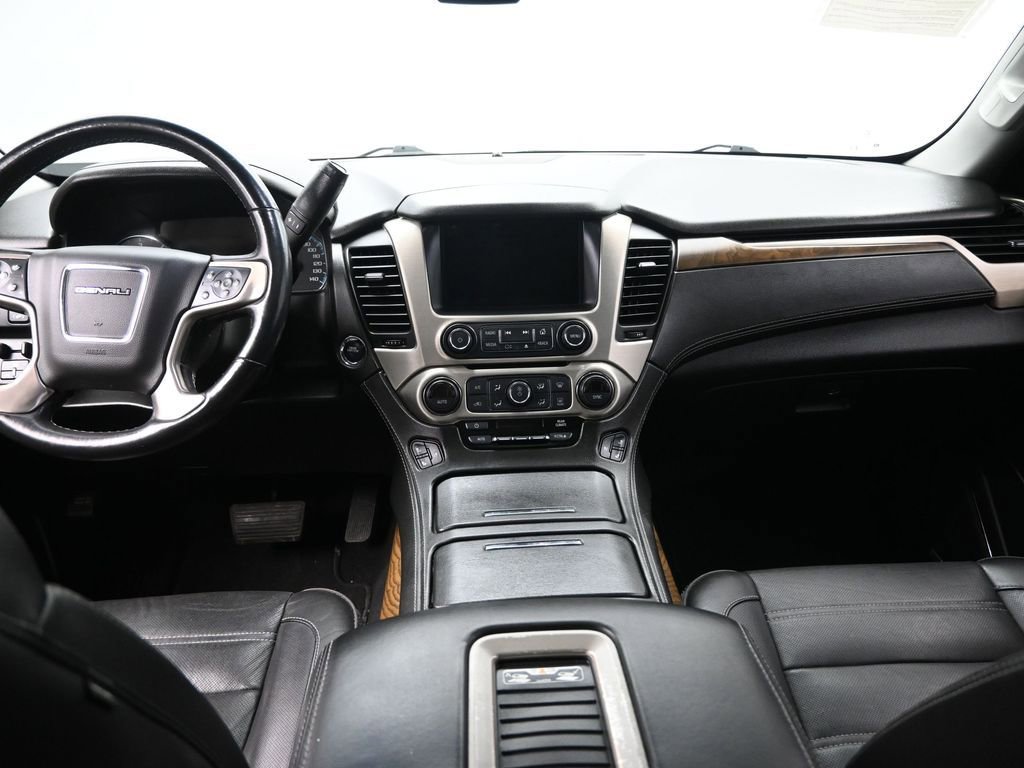 Used 2019 GMC Yukon Denali w/ Denali Ultimate Package image 25