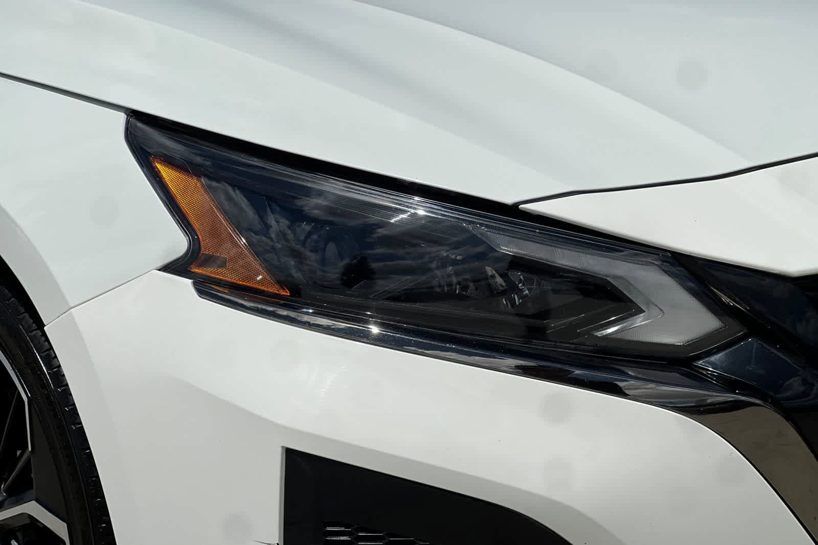 Used 2023 Nissan Altima 2.5 SR FWD image 32