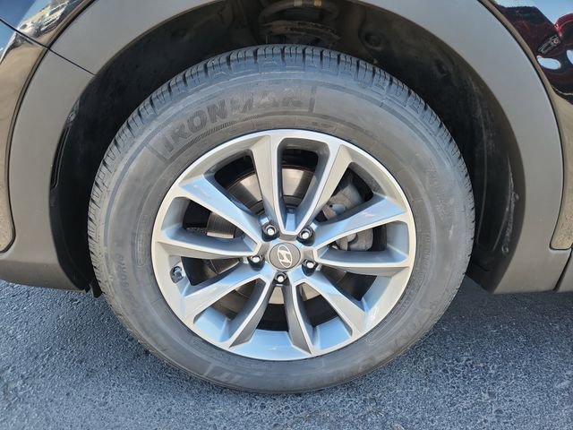 Used 2017 Hyundai Santa Fe Limited w/ Cargo Package AWD/4WD image 16