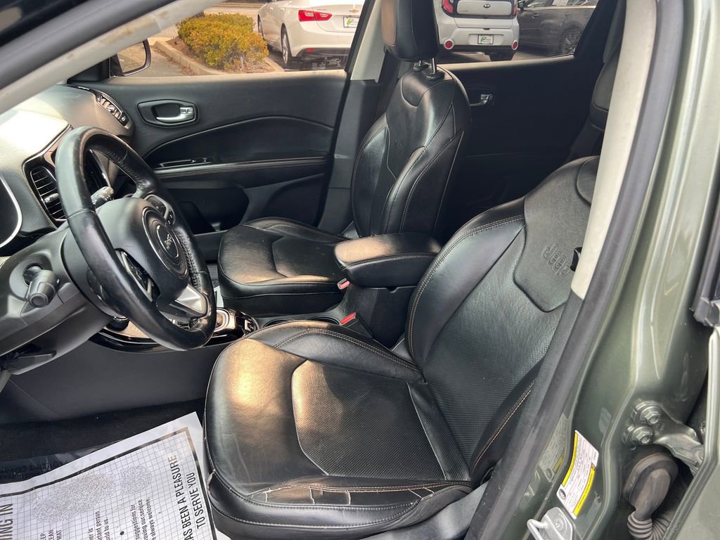Used 2019 Jeep Compass Limited w/ Advanced Safety Group AWD/4WD image 13