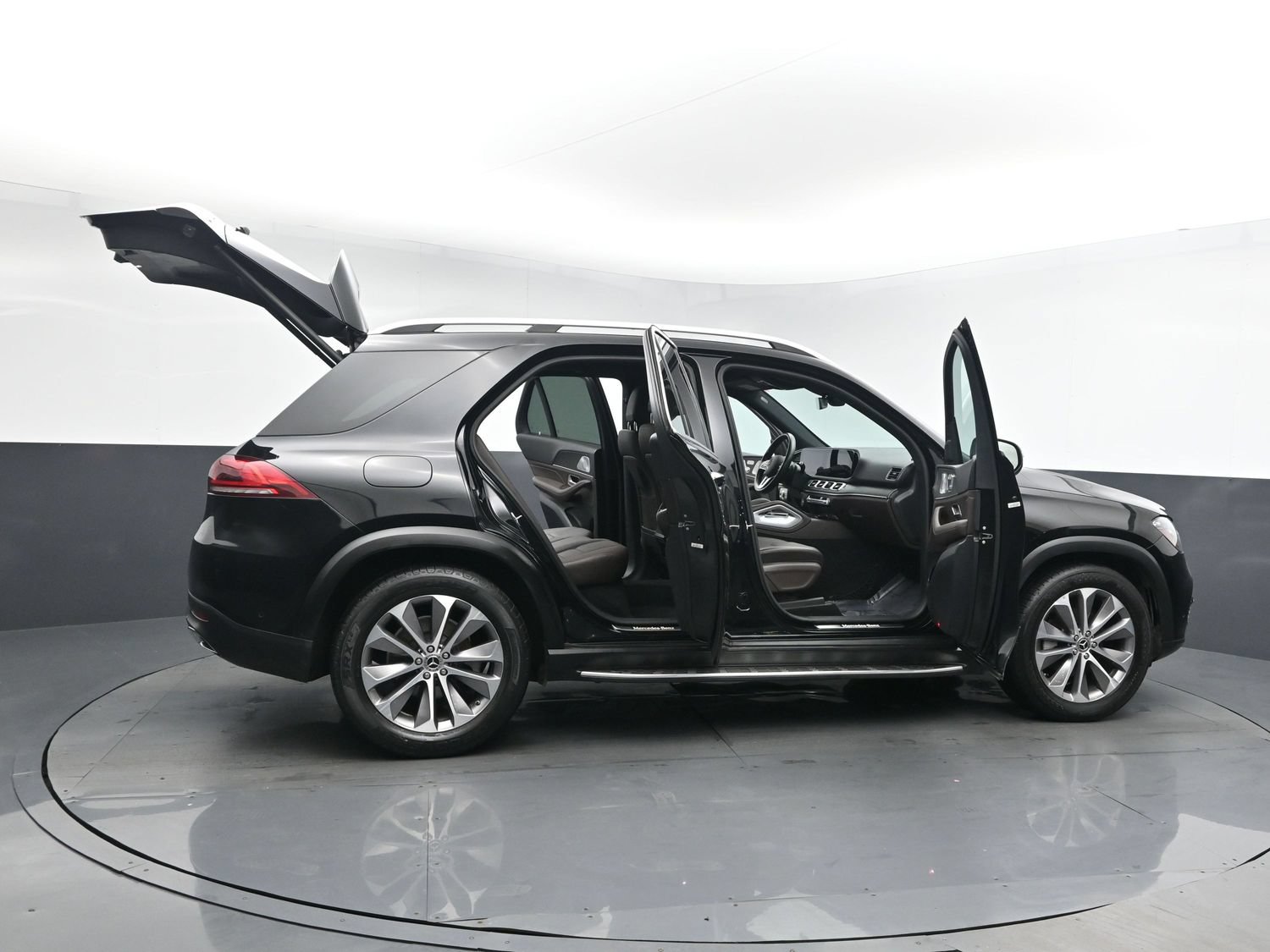 Used 2021 Mercedes-Benz GLE 350 4MATIC image 26