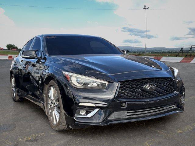 Used 2019 INFINITI Q50 Luxe w/ Essential Package (3.0T Luxe) RWD image 2