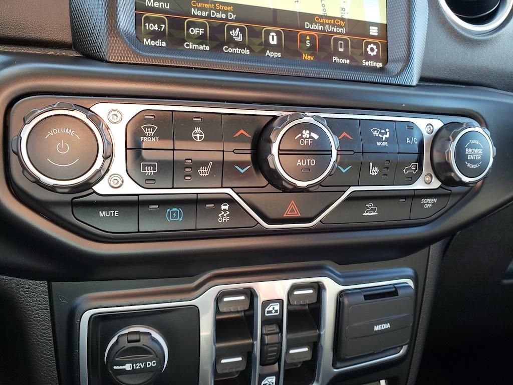 Used 2022 Jeep Wrangler Unlimited Sahara 4xe w/ Cold Weather Group image 29