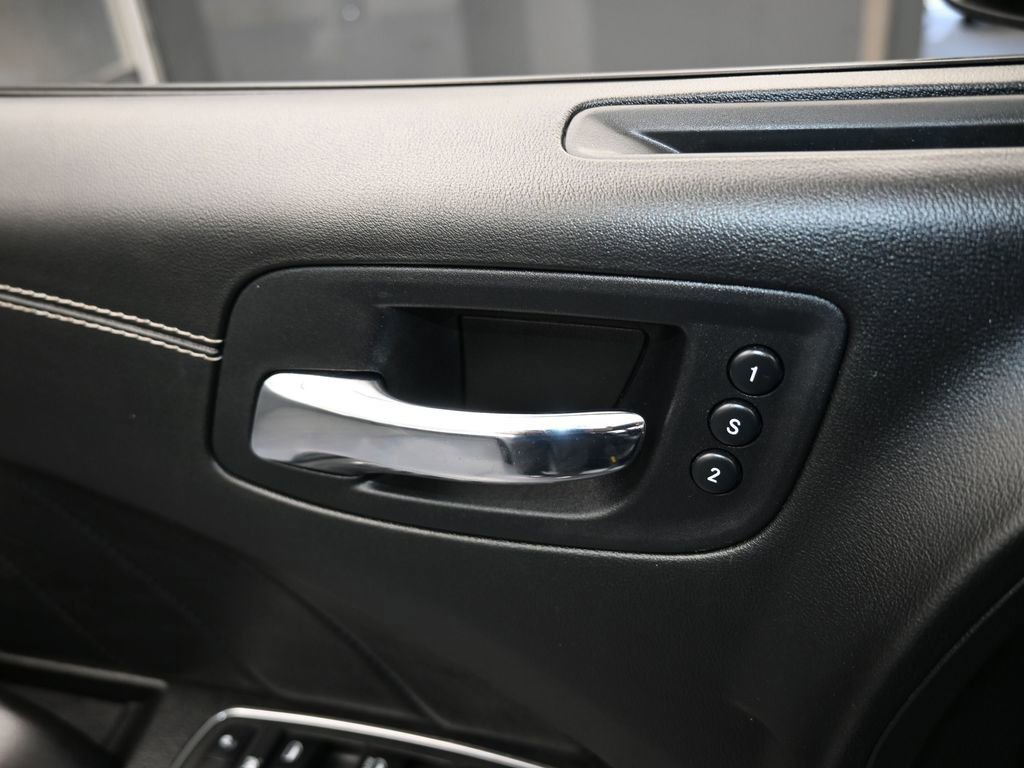 Used 2022 Dodge Charger SRT Hellcat image 13