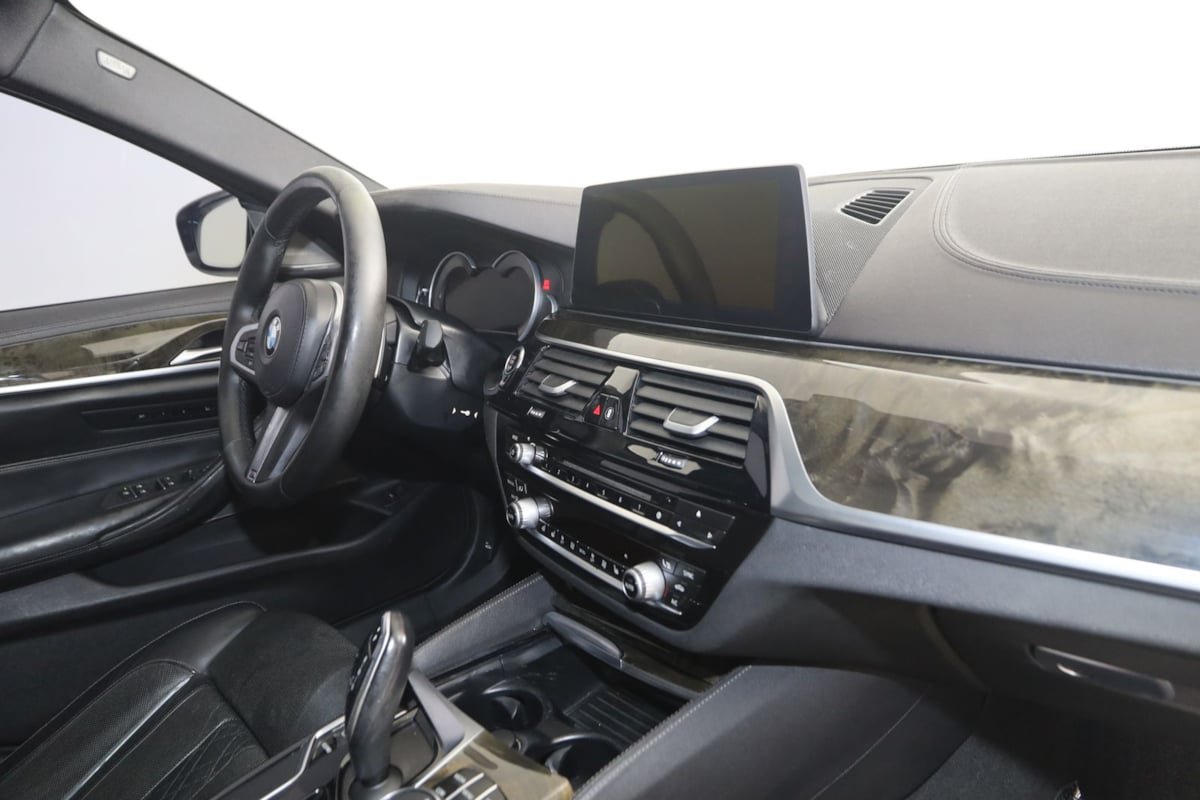 Used 2018 BMW M550i xDrive AWD/4WD image 43