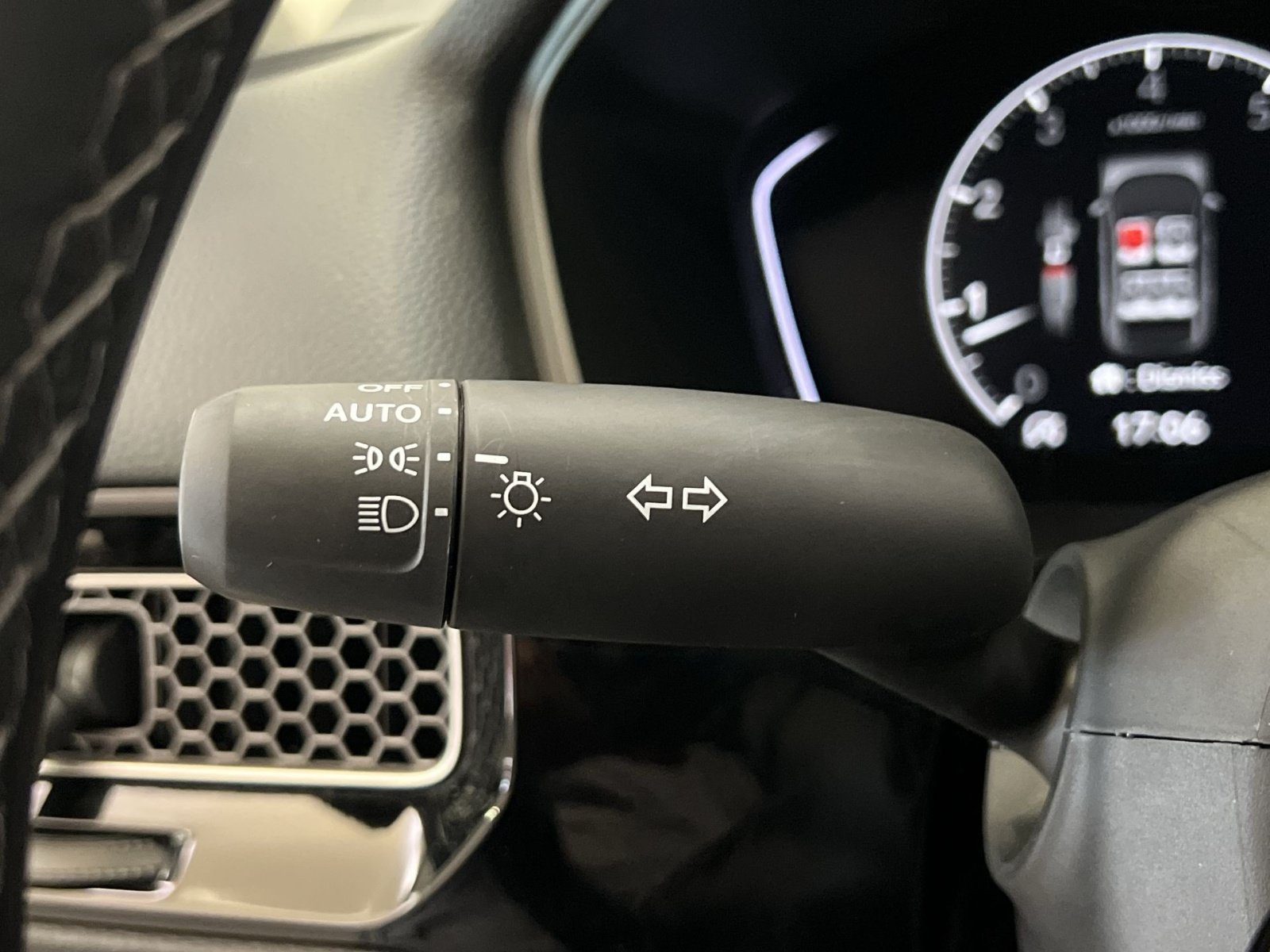 Used 2023 Honda Civic EX image 37