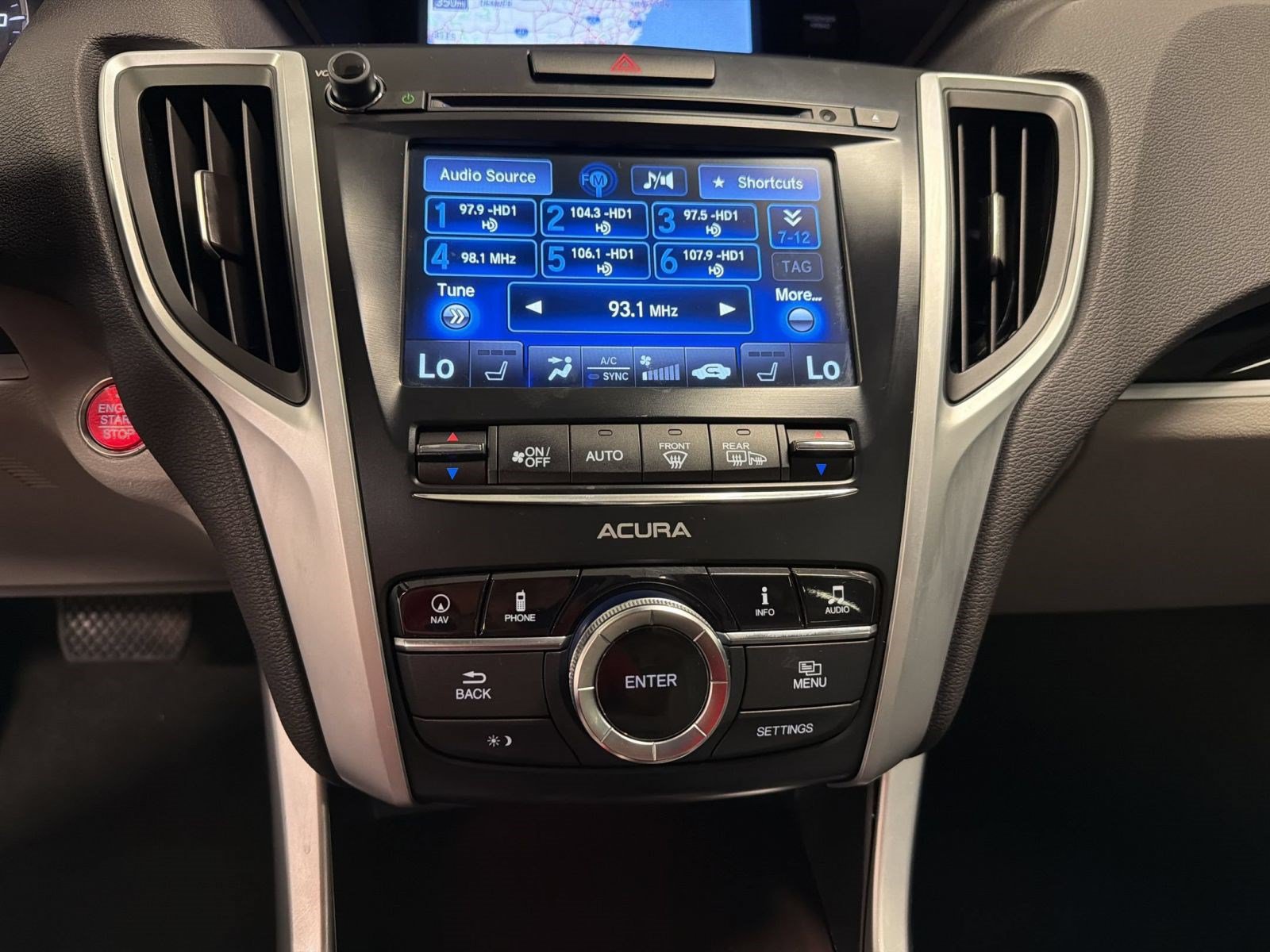 Used 2017 Acura TLX w/ Technology Package FWD image 16