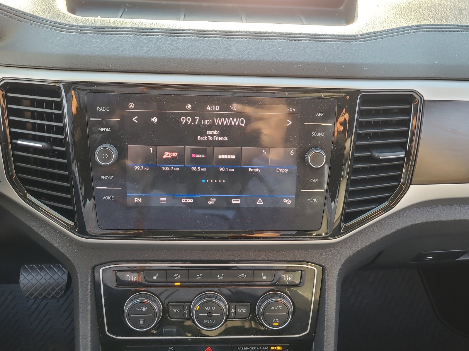 Certified 2023 Volkswagen Atlas SE image 17