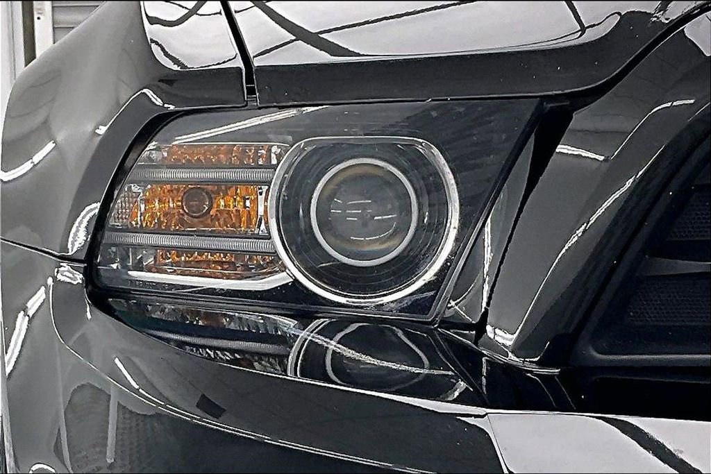 Used 2014 Ford Mustang Shelby GT500 w/ Equipment Group 821A RWD image 29