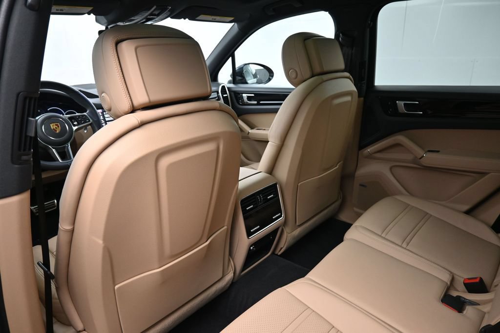 Certified 2021 Porsche Cayenne S AWD/4WD image 8