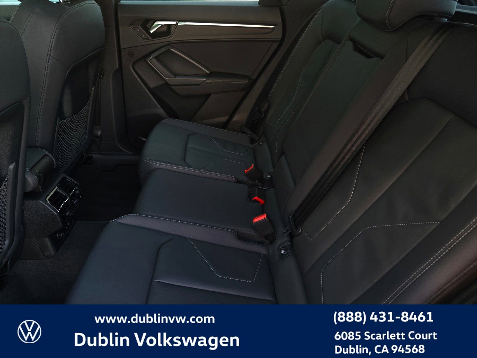 Used 2023 Audi Q3 2.0T Premium Plus w/ Premium Plus Package image 11