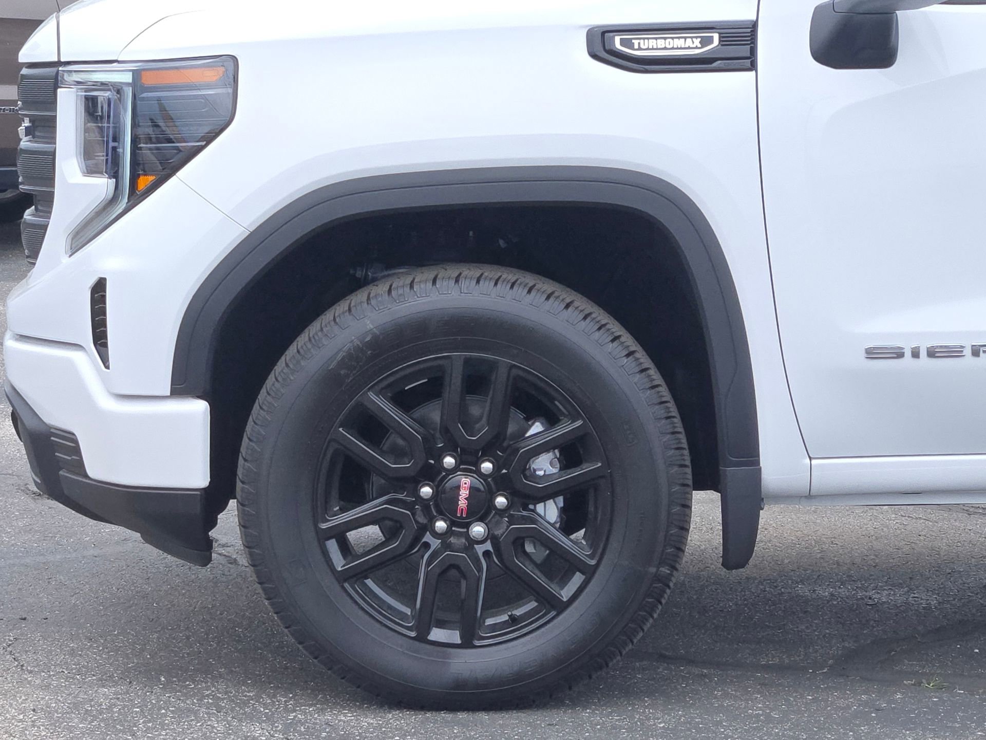 New 2026 GMC Sierra 1500 Pro w/ Graphite Edition AWD/4WD image 31