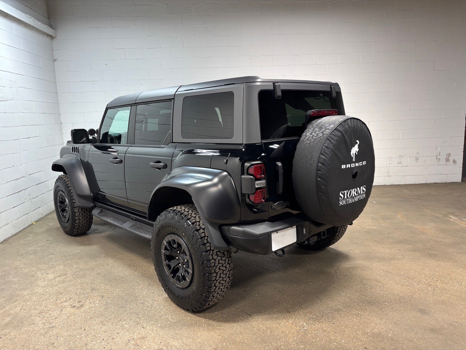 Used 2024 Ford Bronco Raptor w/ Interior Carbon Fiber Pack 6 AWD/4WD image 9