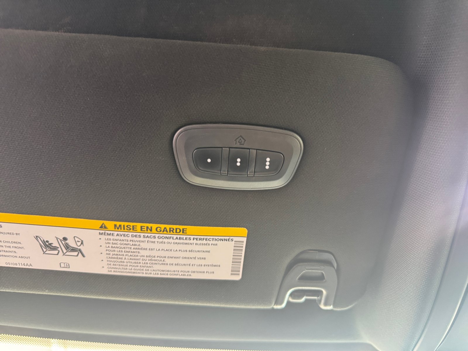 Used 2022 RAM 2500 Laramie AWD/4WD image 16