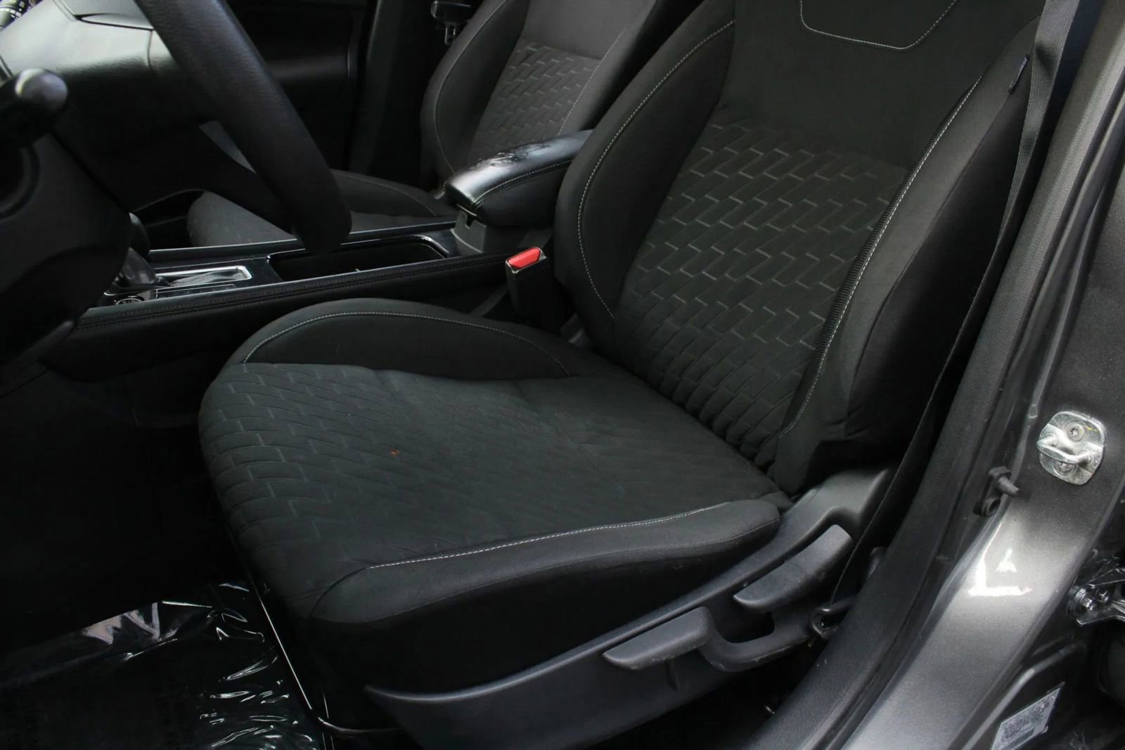 Used 2021 Nissan Kicks SV image 16