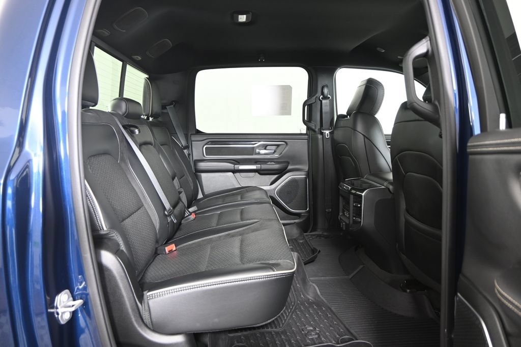 Used 2021 RAM 1500 Laramie w/ Sport Appearance Package AWD/4WD image 17