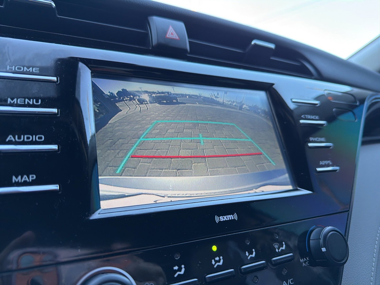 Used 2020 Toyota Camry LE image 34