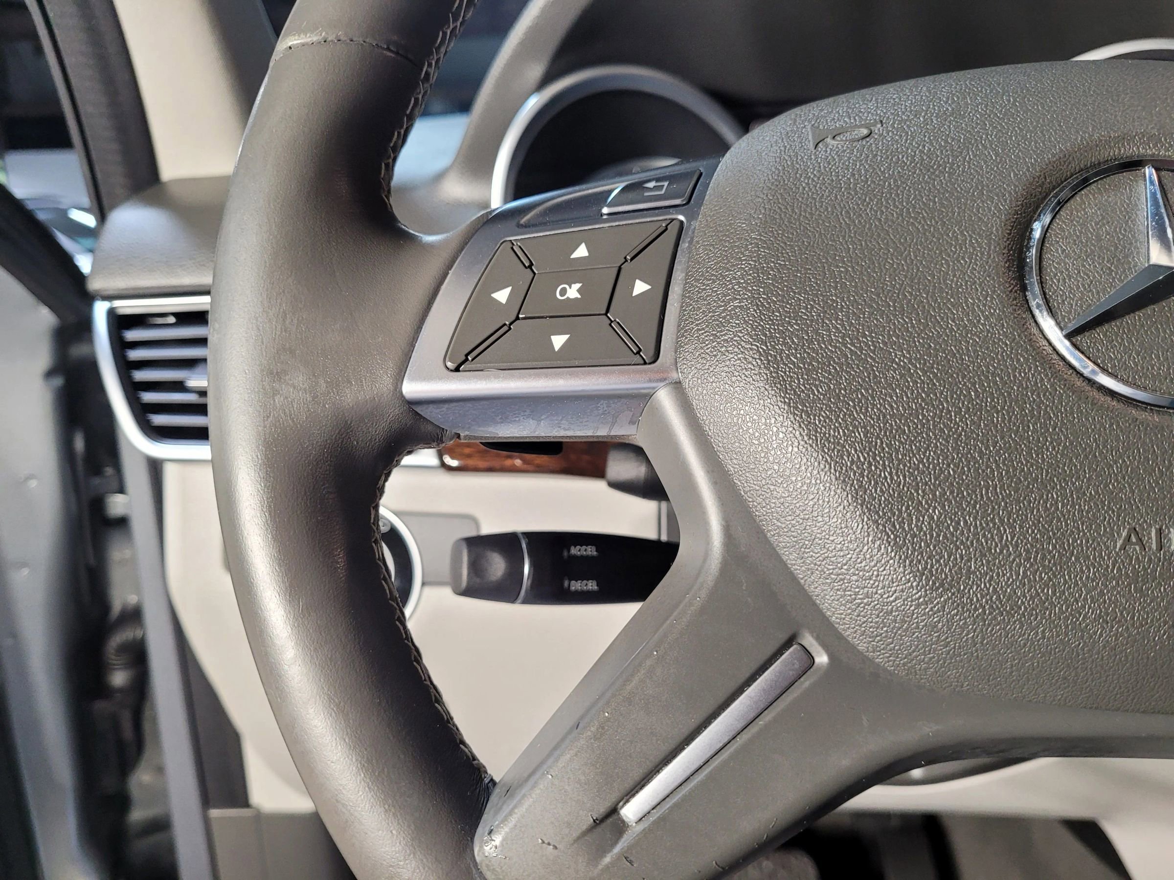 Used 2014 Mercedes-Benz ML 350 2WD w/ Premium 1 Package image 25