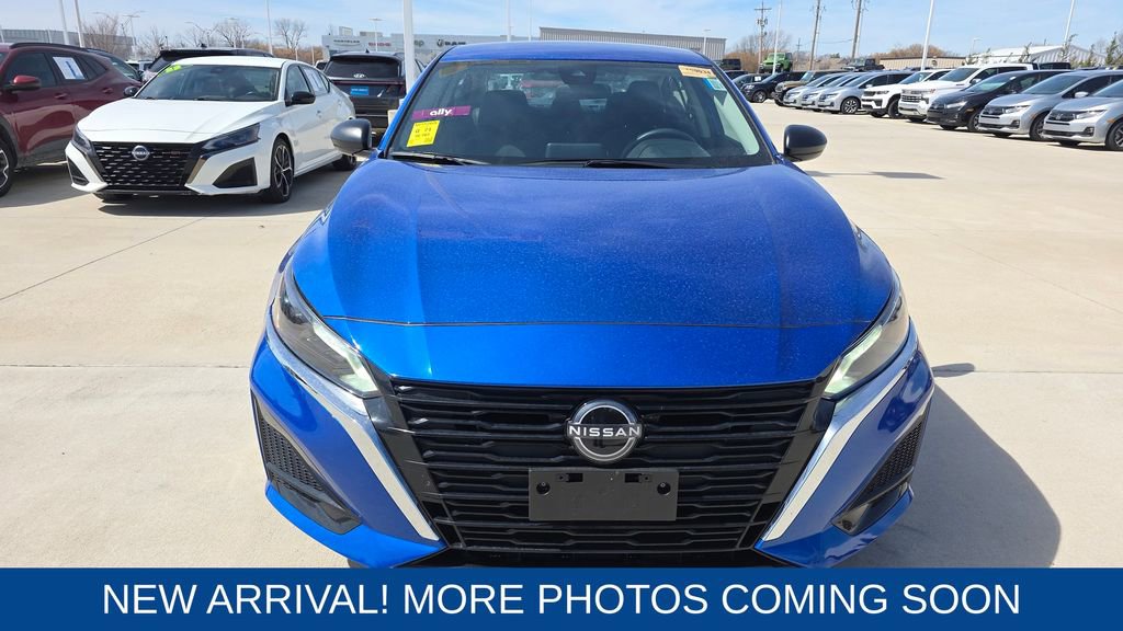 Used 2025 Nissan Altima 2.5 SV image 8