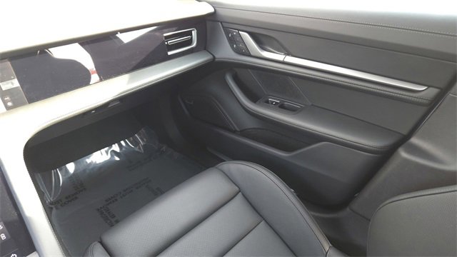 New 2025 Porsche Taycan image 21