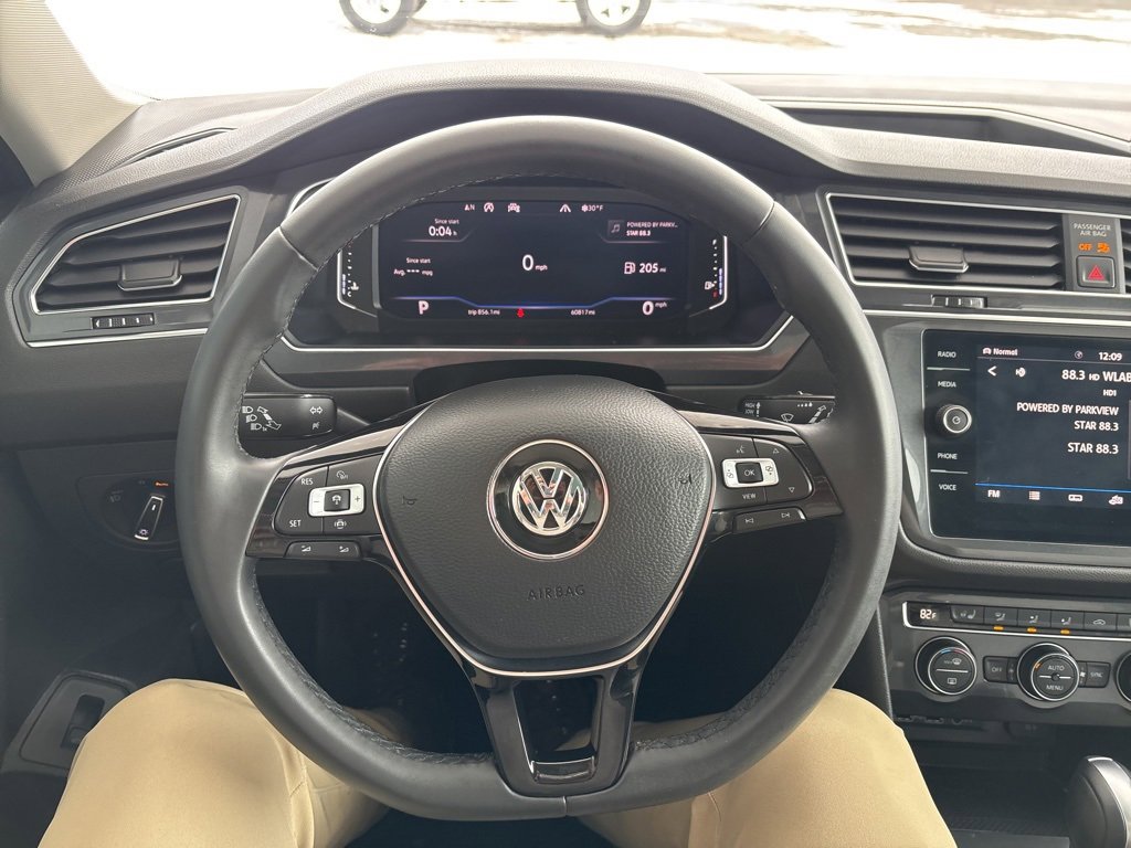 Used 2020 Volkswagen Tiguan SEL image 11