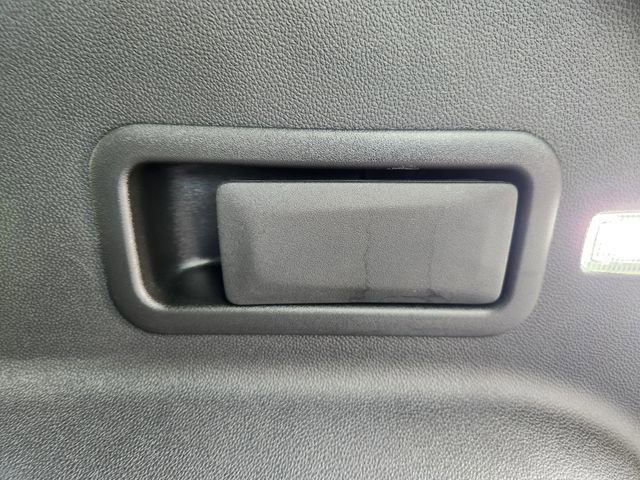 Used 2024 Chevrolet Blazer Premier FWD image 34