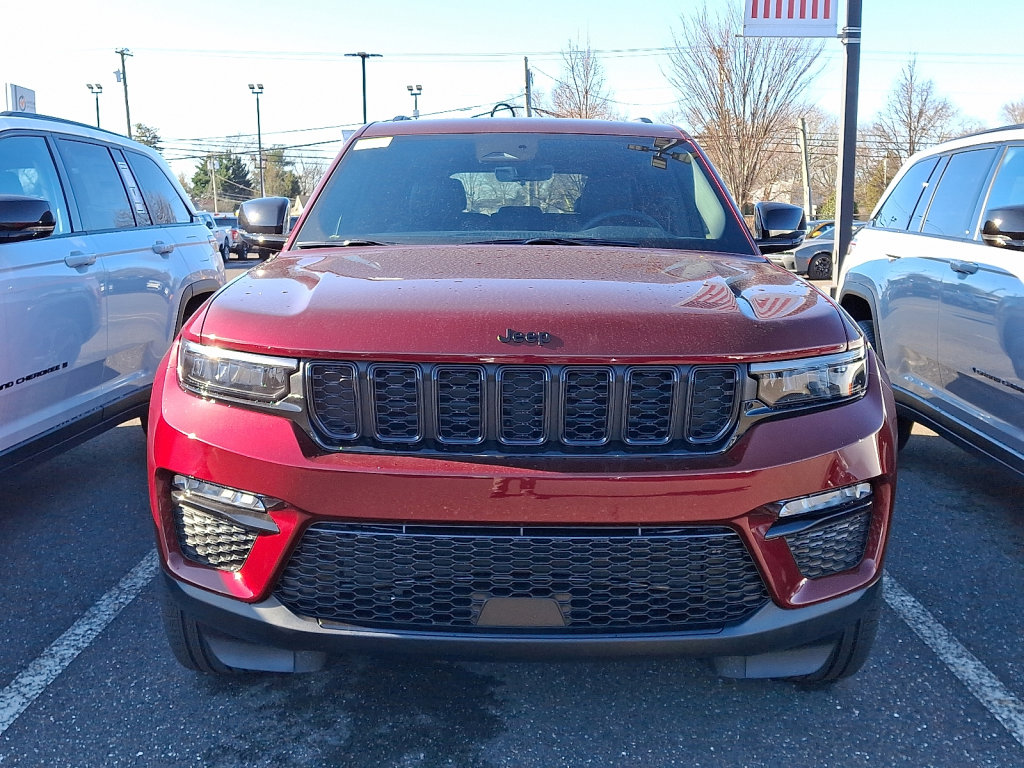 New 2025 Jeep Grand Cherokee Limited w/ Black Appearance Package image 2