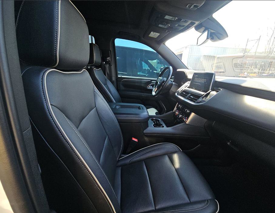 Used 2021 GMC Yukon SLT w/ SLT Premium Package image 8