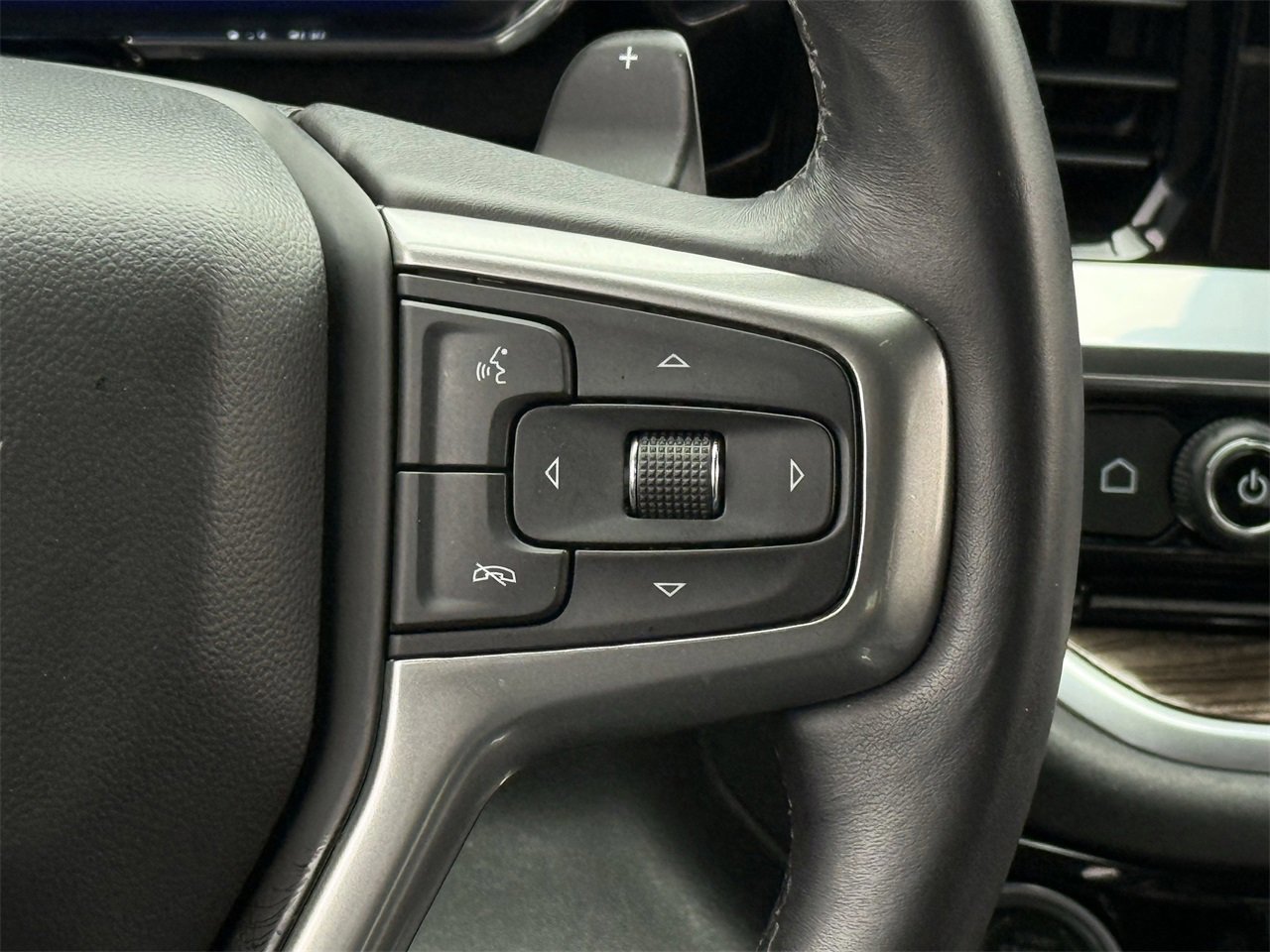 Used 2022 Chevrolet Silverado 1500 RST w/ Convenience Package II image 14