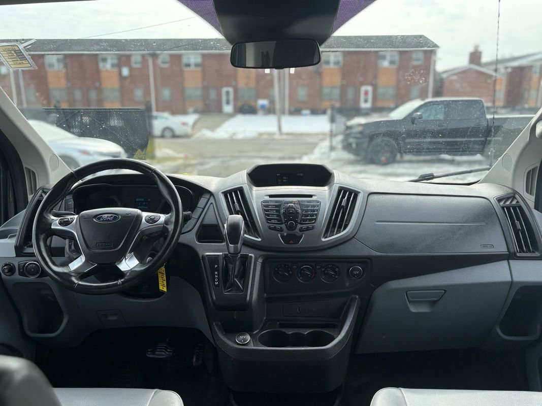 Used 2017 Ford Transit 250 130 Low Roof RWD image 26