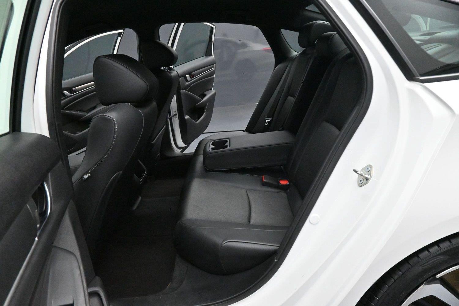 Used 2020 Honda Accord Sport image 28