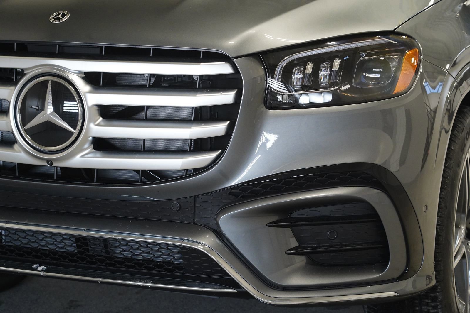 New 2026 Mercedes-Benz GLS 450 4MATIC image 8