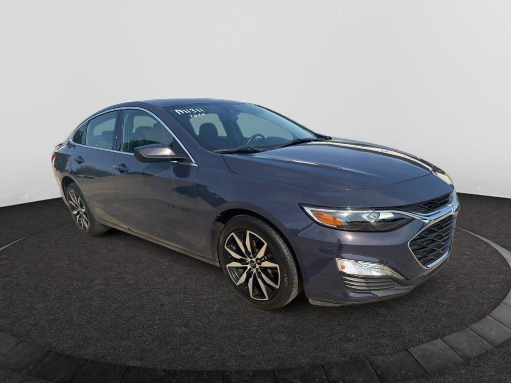 Used 2025 Chevrolet Malibu RS FWD image 4
