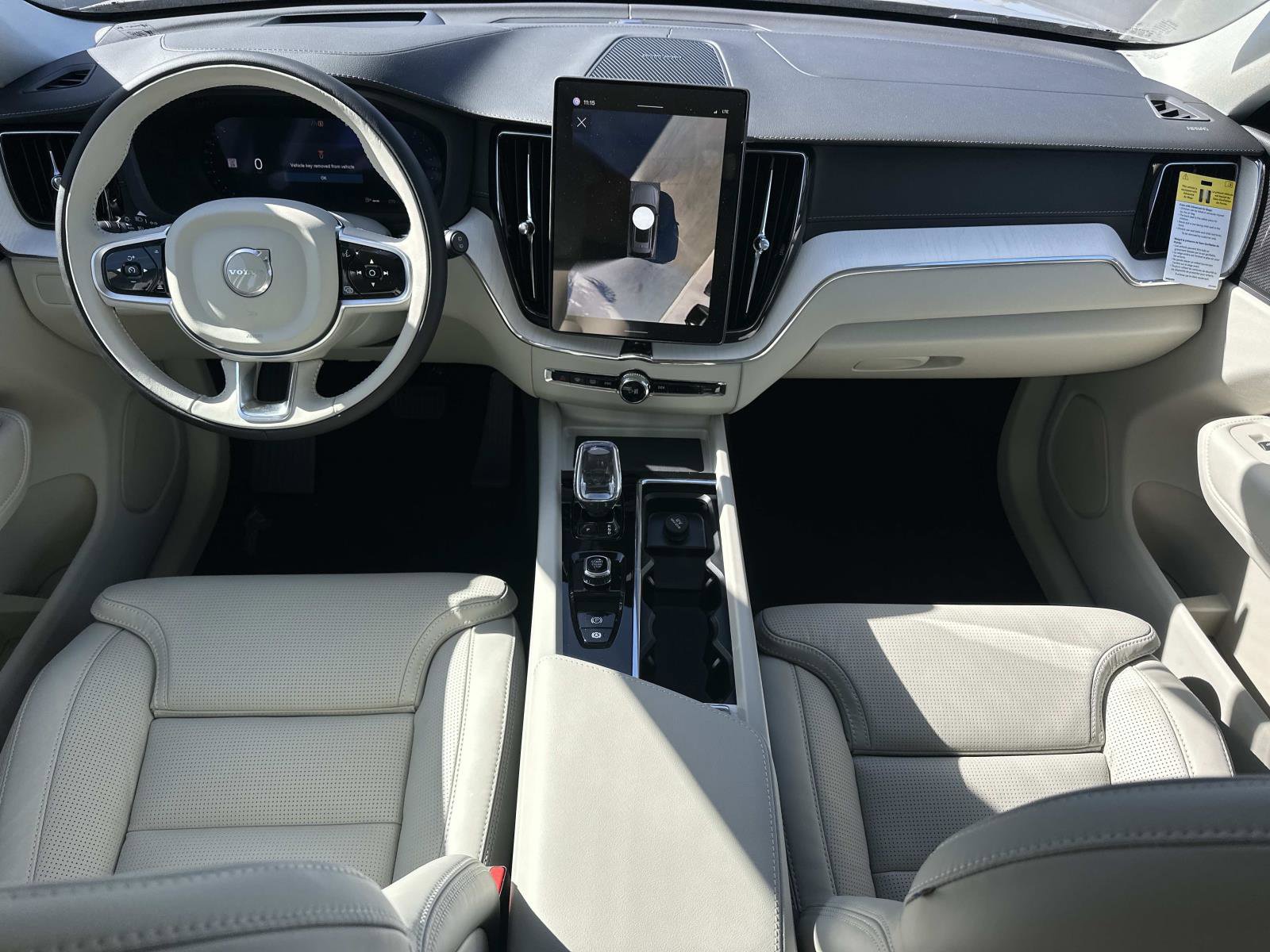 New 2026 Volvo XC60 B5 Ultra w/ Climate Package AWD/4WD image 7
