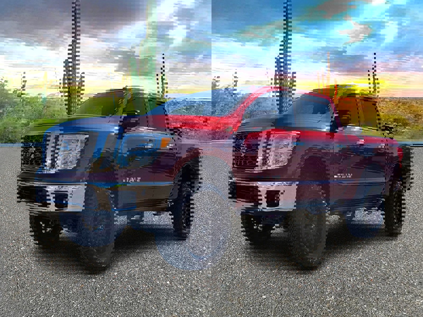 Used 2018 Nissan Titan SV w/ SV Convenience Package image 2