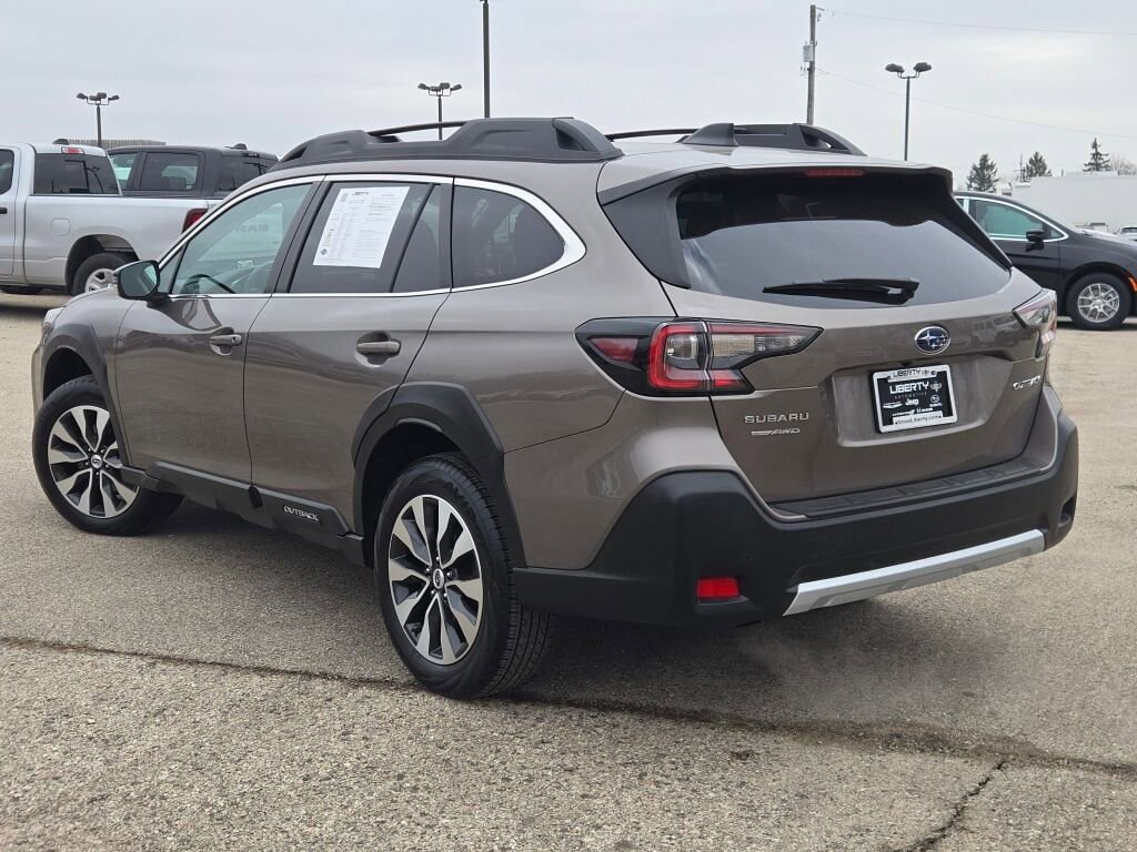 Certified 2023 Subaru Outback Limited image 14