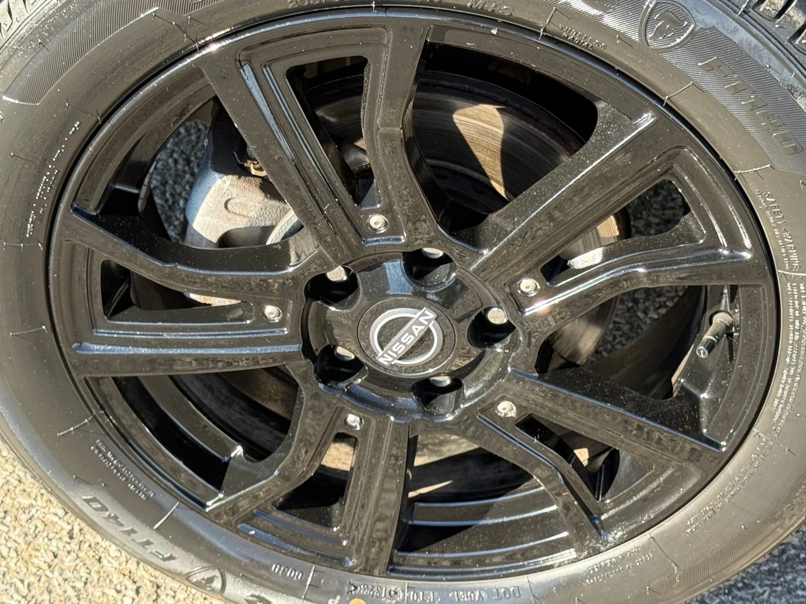 Used 2023 Nissan Kicks SR w/ SR Premium Package FWD image 38