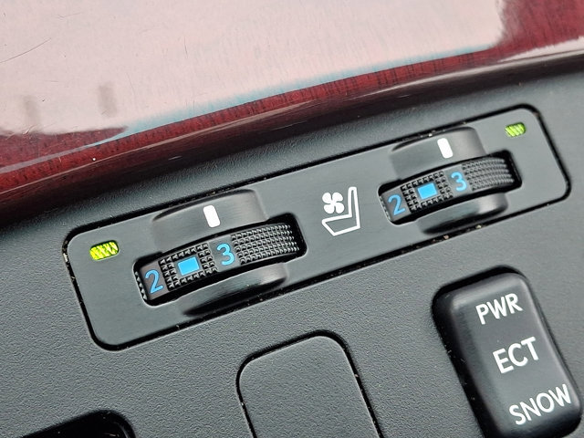 Used 2011 Lexus GS 350 AWD w/ Luxury Value Edition image 25