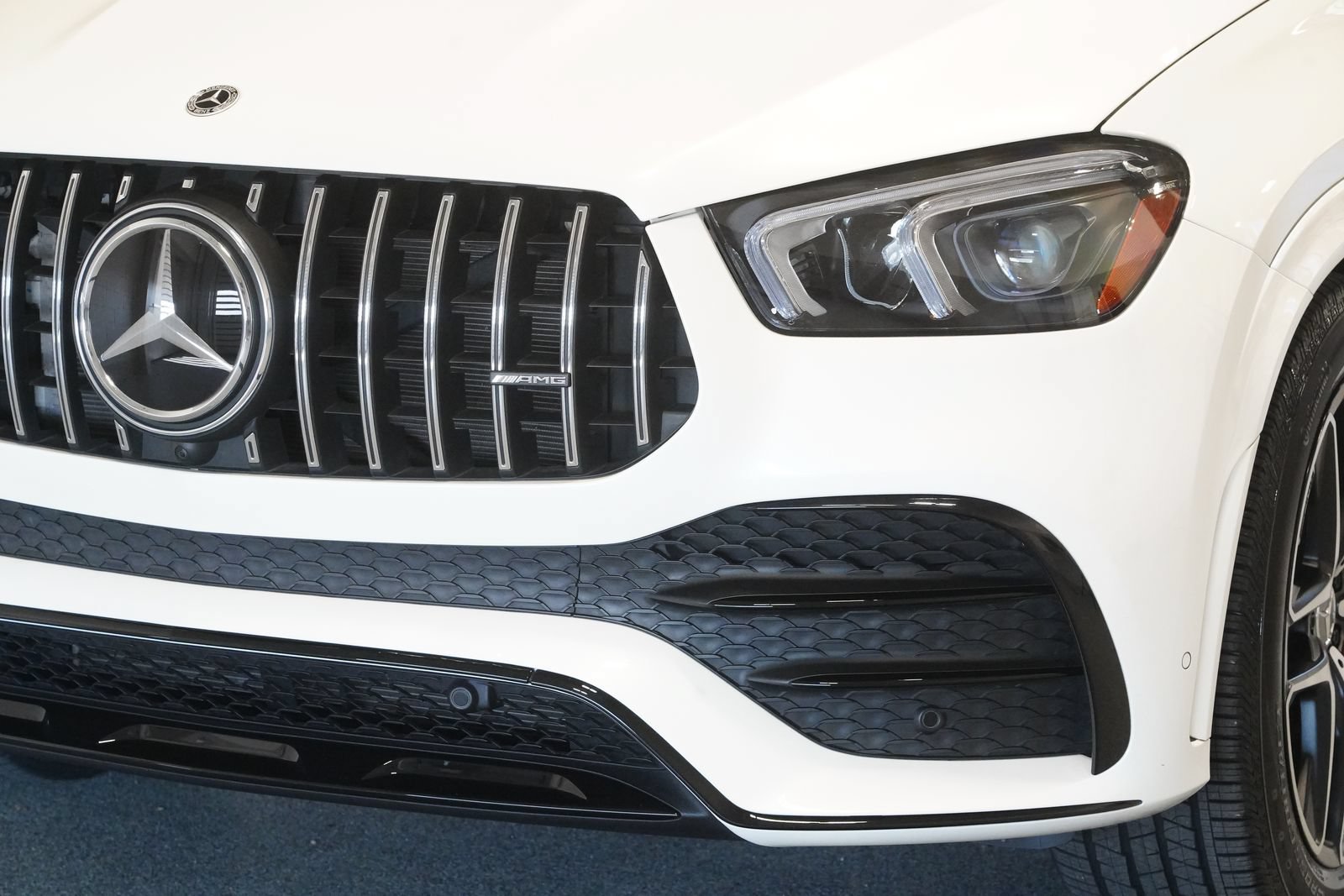 Certified 2022 Mercedes-Benz GLE 53 AMG 4MATIC image 6