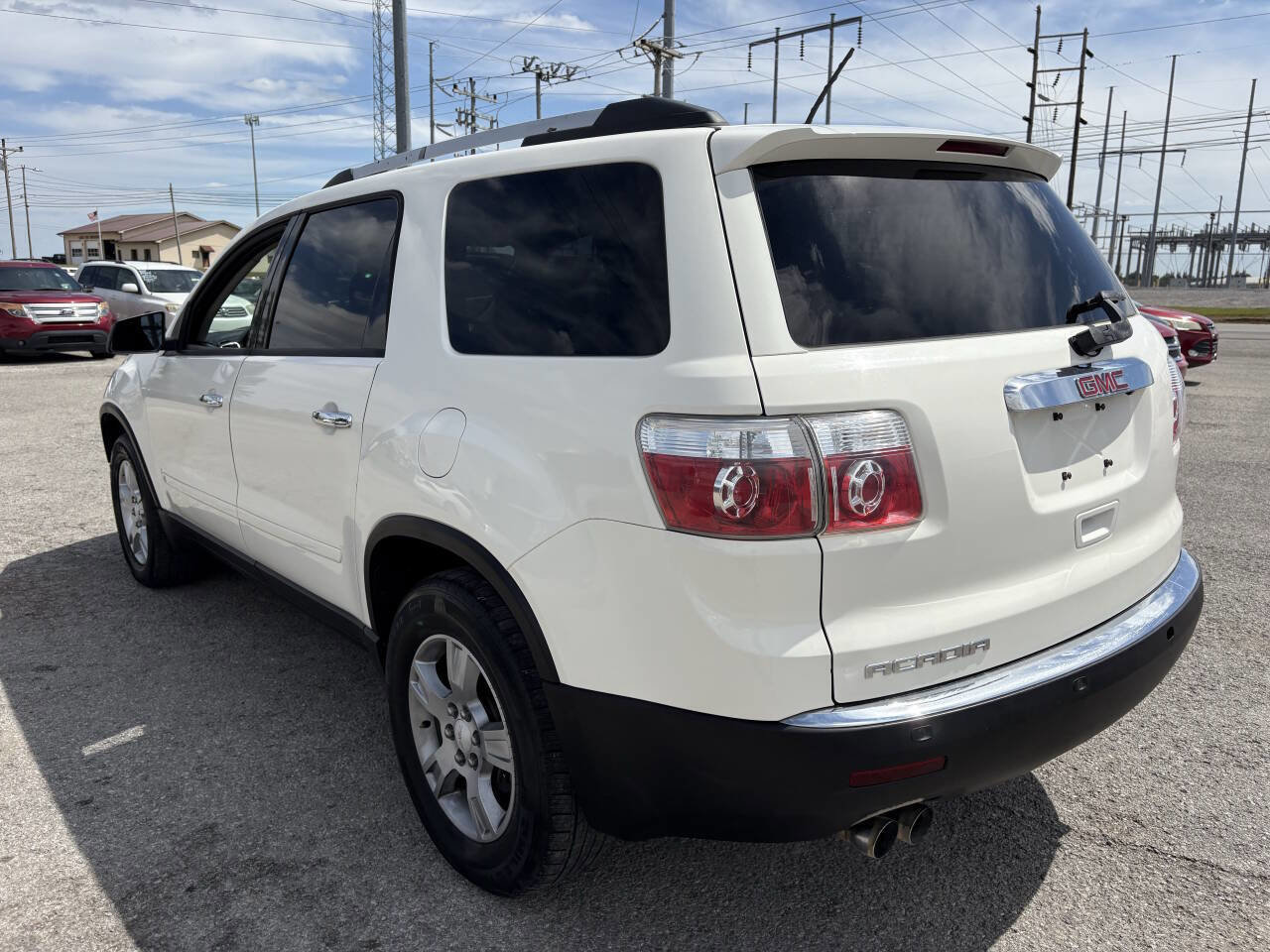 Used 2010 GMC Acadia SLE image 10