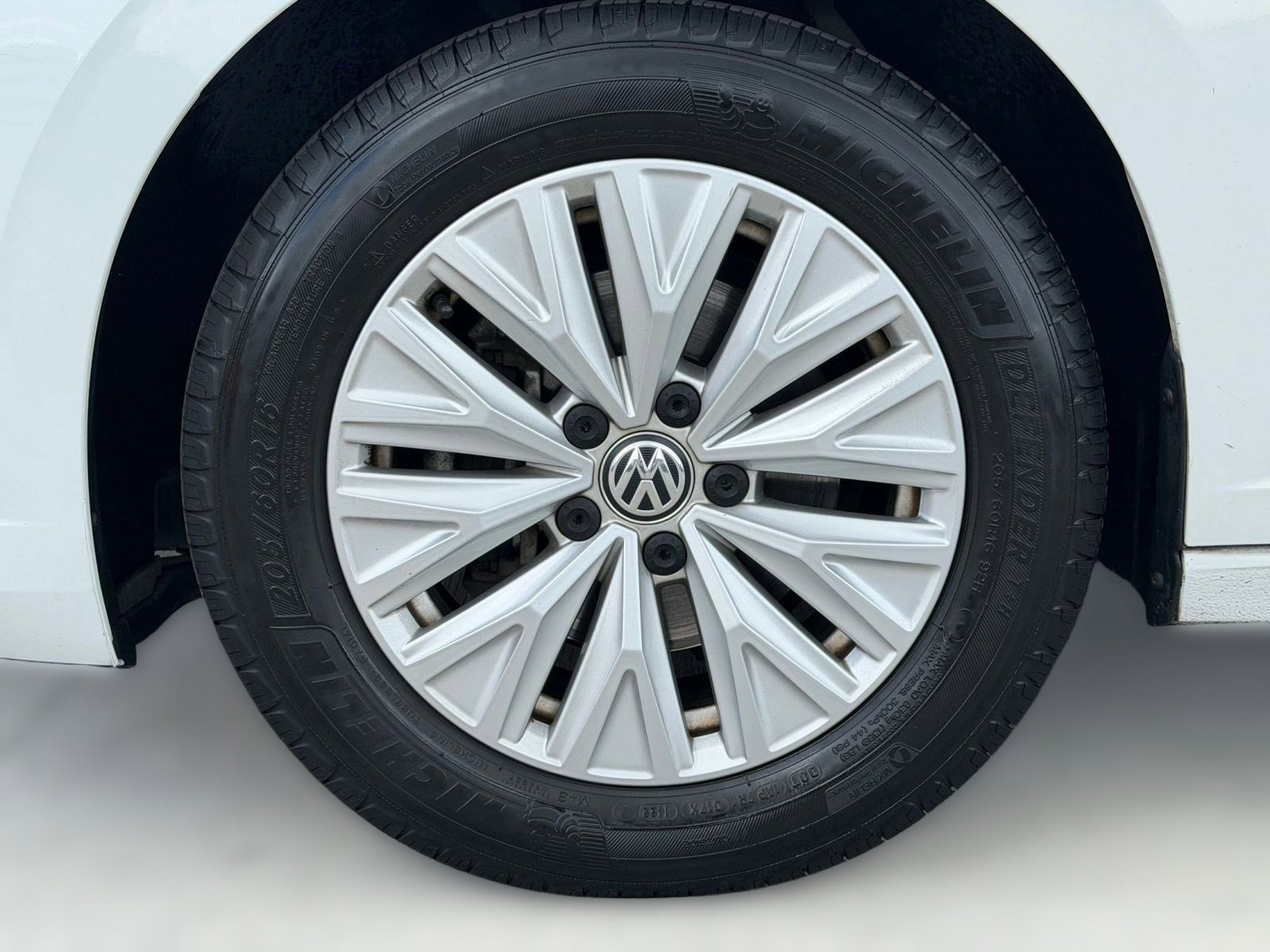 Used 2019 Volkswagen Jetta S image 11