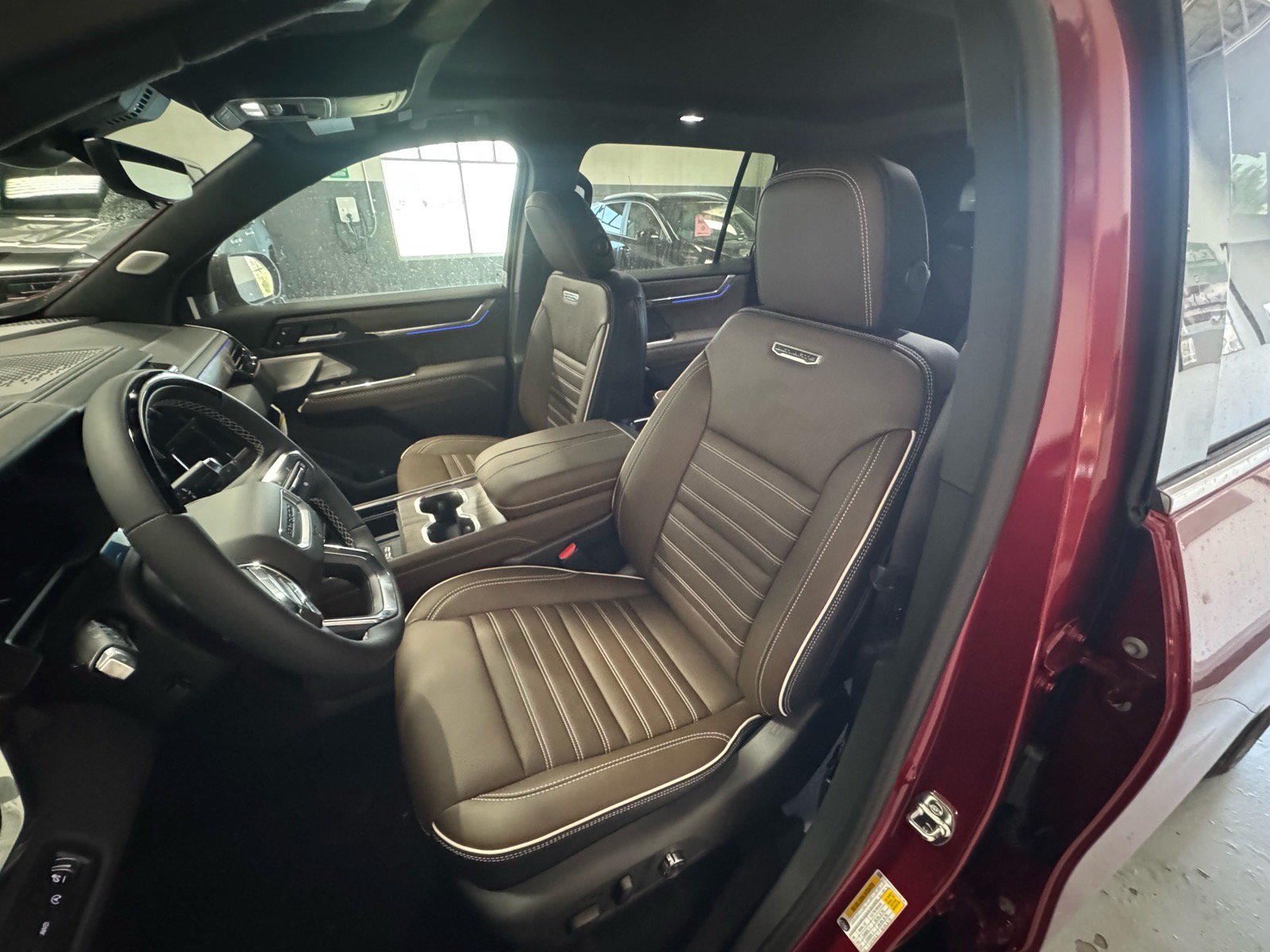 New 2027 GMC Acadia Denali Ultimate w/ LPO, Floor Liner Package AWD/4WD image 18