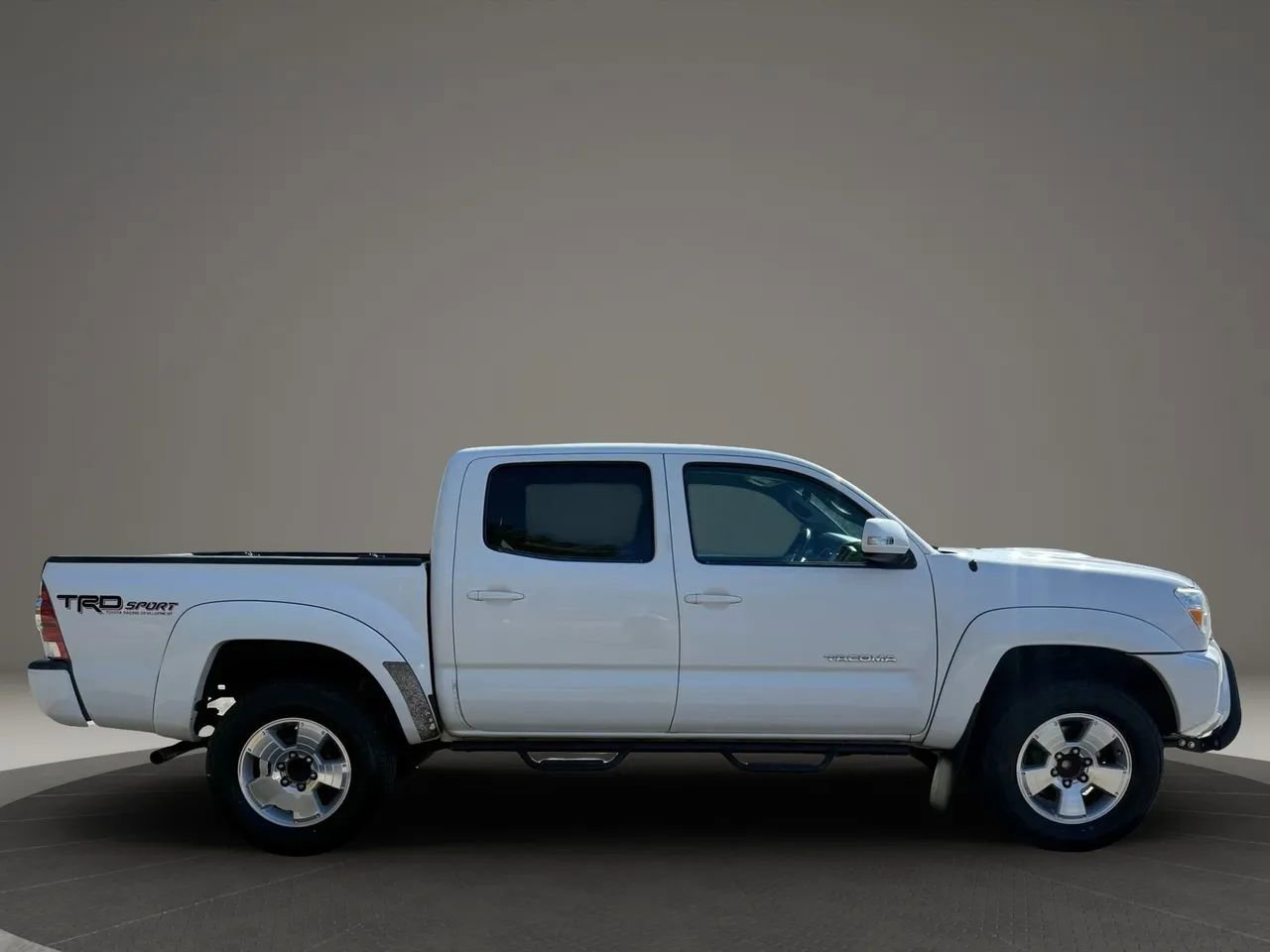 Used 2015 Toyota Tacoma PreRunner image 8