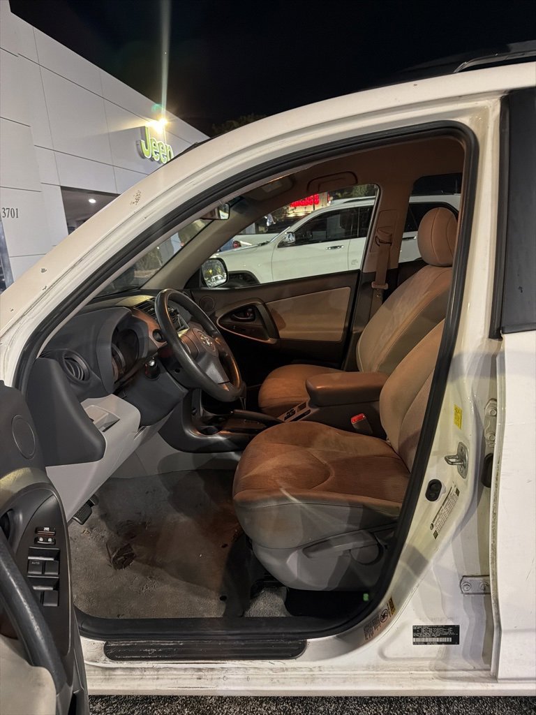 Used 2010 Toyota RAV4 2WD image 11