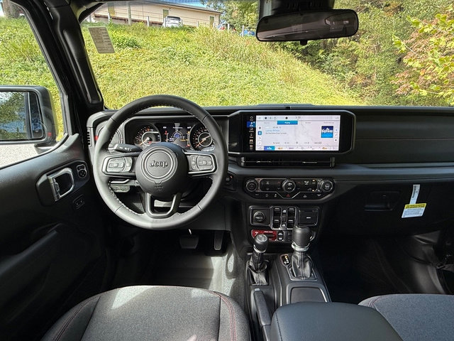 New 2025 Jeep Gladiator Rubicon image 12