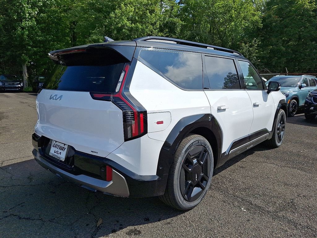 New 2026 Kia EV9 GT-Line image 4