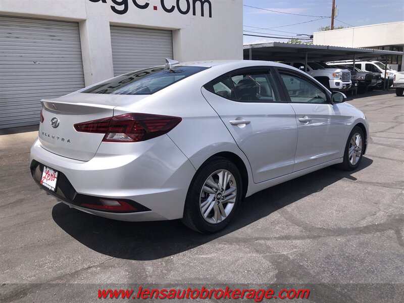 Used 2019 Hyundai Elantra SEL w/ Cargo Package FWD image 8