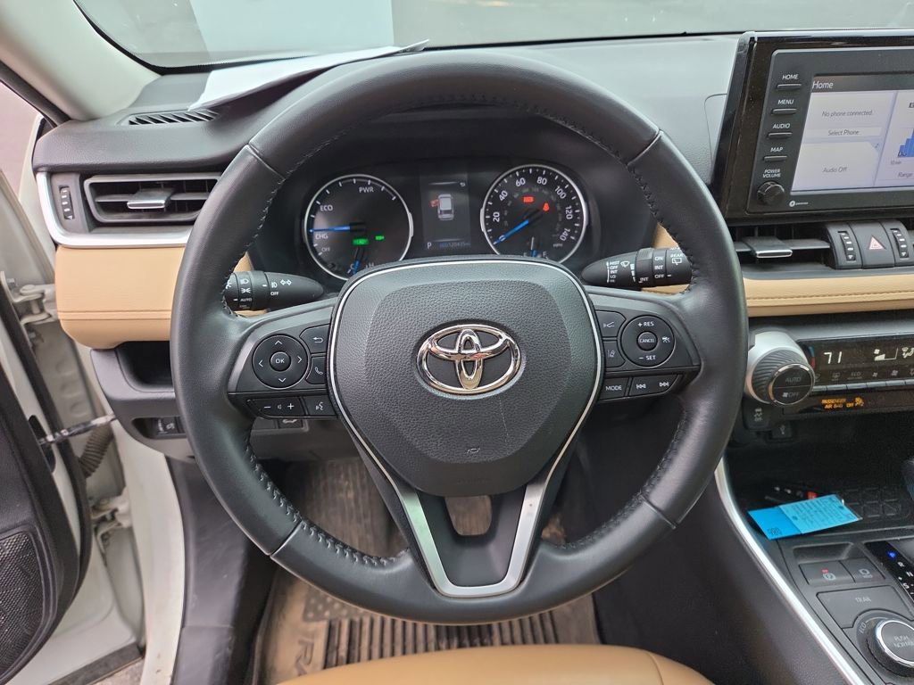 Used 2022 Toyota RAV4 XLE Premium image 13