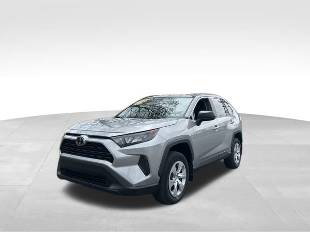 Used 2020 Toyota RAV4 LE w/ Carpet Mat Package FWD image 33